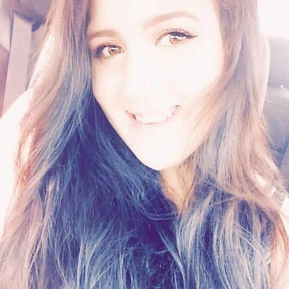 Meet your Posher, Alexis - Picture 1 of 1